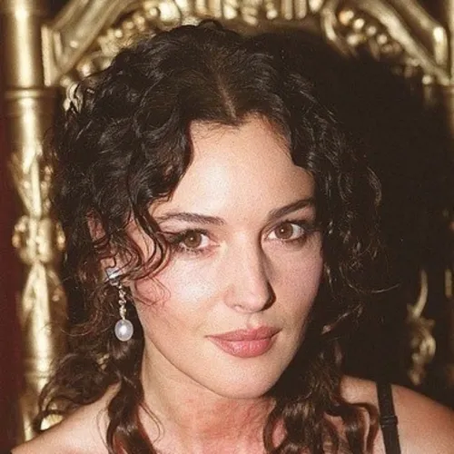 Thumbnail Monica Bellucci: Epitome of Beauty | Chipichandal | PrettyGirls