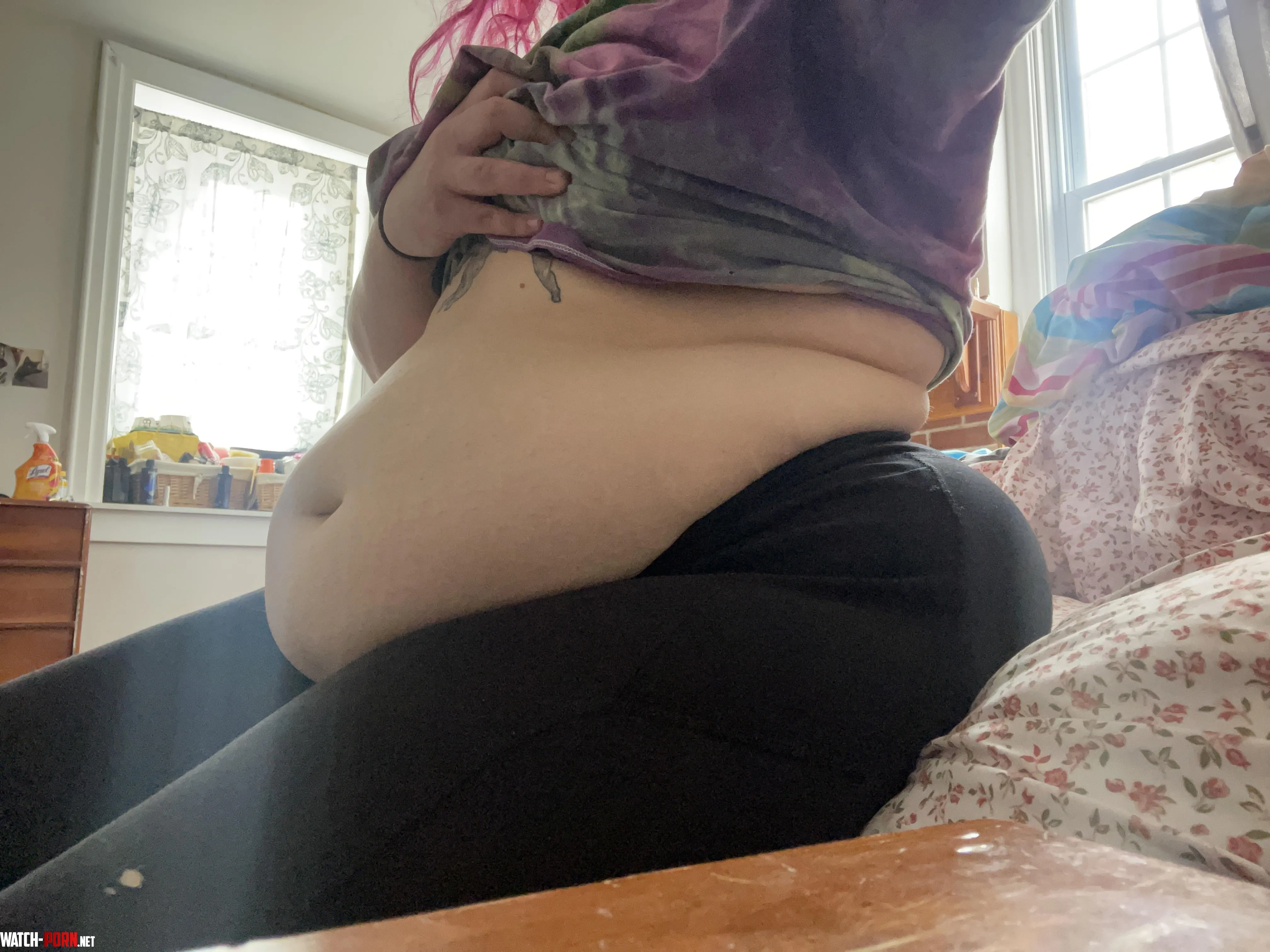 Big bowl of cereal 2 cups of coffee 2 corn dogs chips and Im still hungry  by Thickkshroomss302