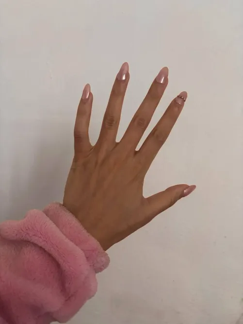 Thumbnail Explore the Next Nail Design with linasenses