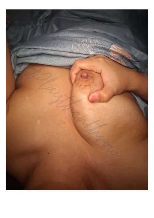 Thumbnail Handful: A Sensual Journey in phgonewild by playthenthrow