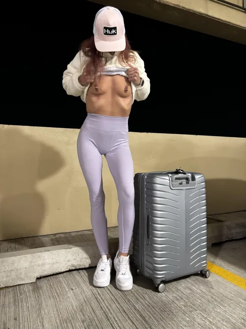 Thumbnail Hotwife's Arrival: Sexyvxn's Sensual Journey