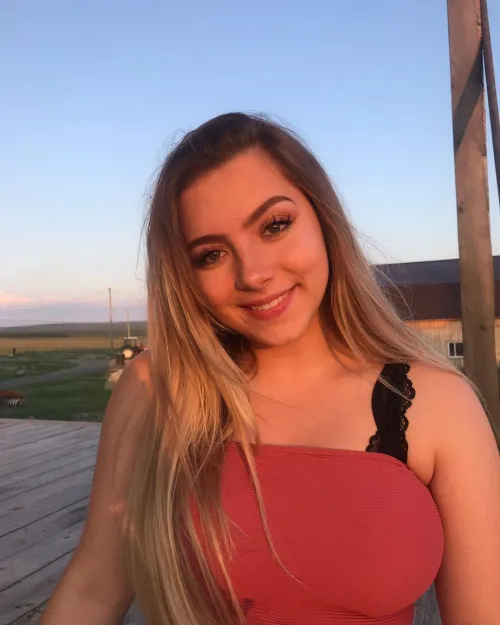 Thumbnail Sunset by SeducedByYourBeauty in 2Busty2Hide
