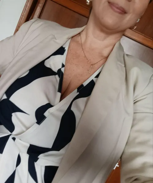 Thumbnail Mature Elegance: Wondering What You Think About This Hot GILF Cleavage 50f by Sarah_Diaz