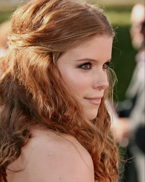 Thumbnail Kate Mara: Timeless Elegance by rom003 on PrettyGirls Collection