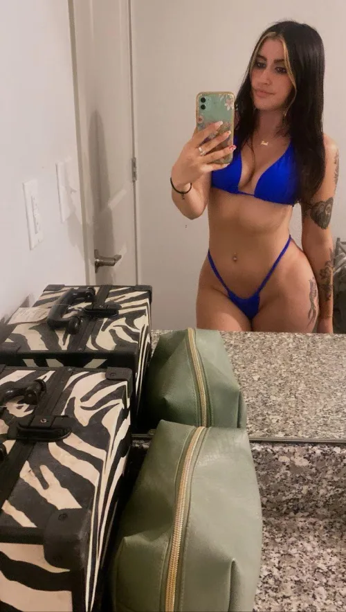 Thumbnail Spark Your Interest: Learn the Allure of Ivory_Horizon | BikiniBodies