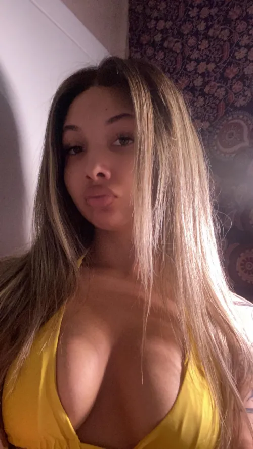 Thumbnail 18-Year-Old's Snapchat Sensations - Livelsie1 | slutsofsnapchat
