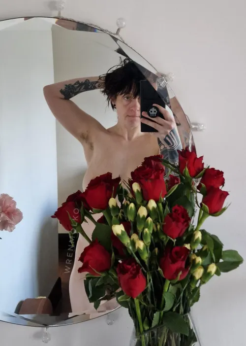 Thumbnail The Art of Floral Arrangement: Finding Beauty in Imperfection by mistermissus86
