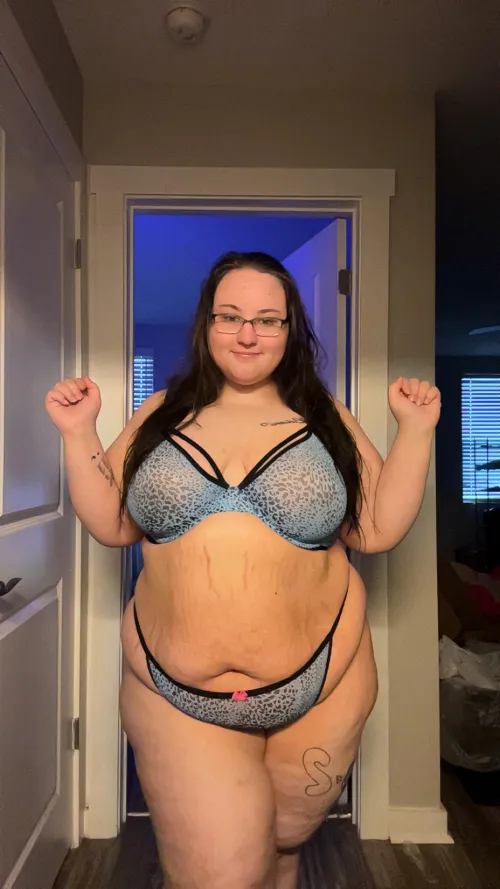 Thumbnail Fashion Dilemma: Equal-Shock5707's BBW_Chubby Reflection