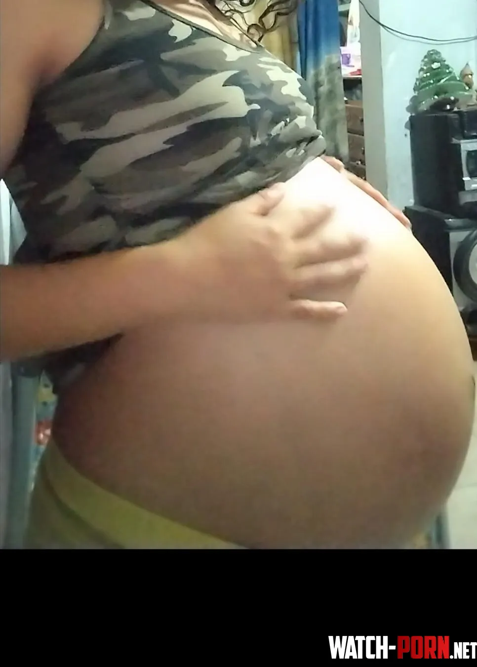 A helping hand to help me rub my pregnancy please by akmv1312
