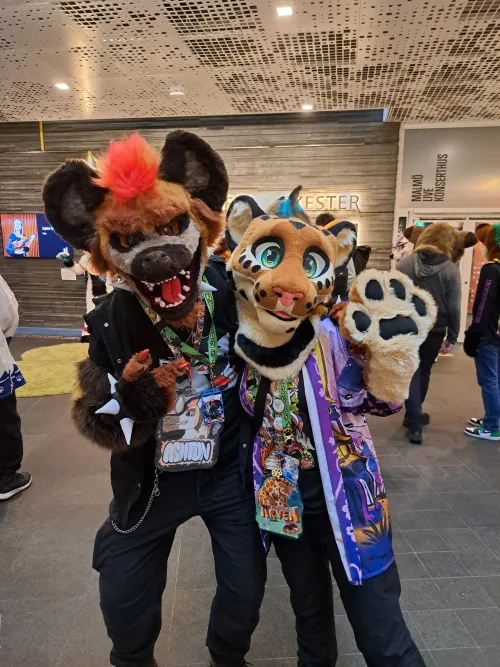Thumbnail Furry Fandom Moments: Meeting Art Idols at NFC by FireHyena