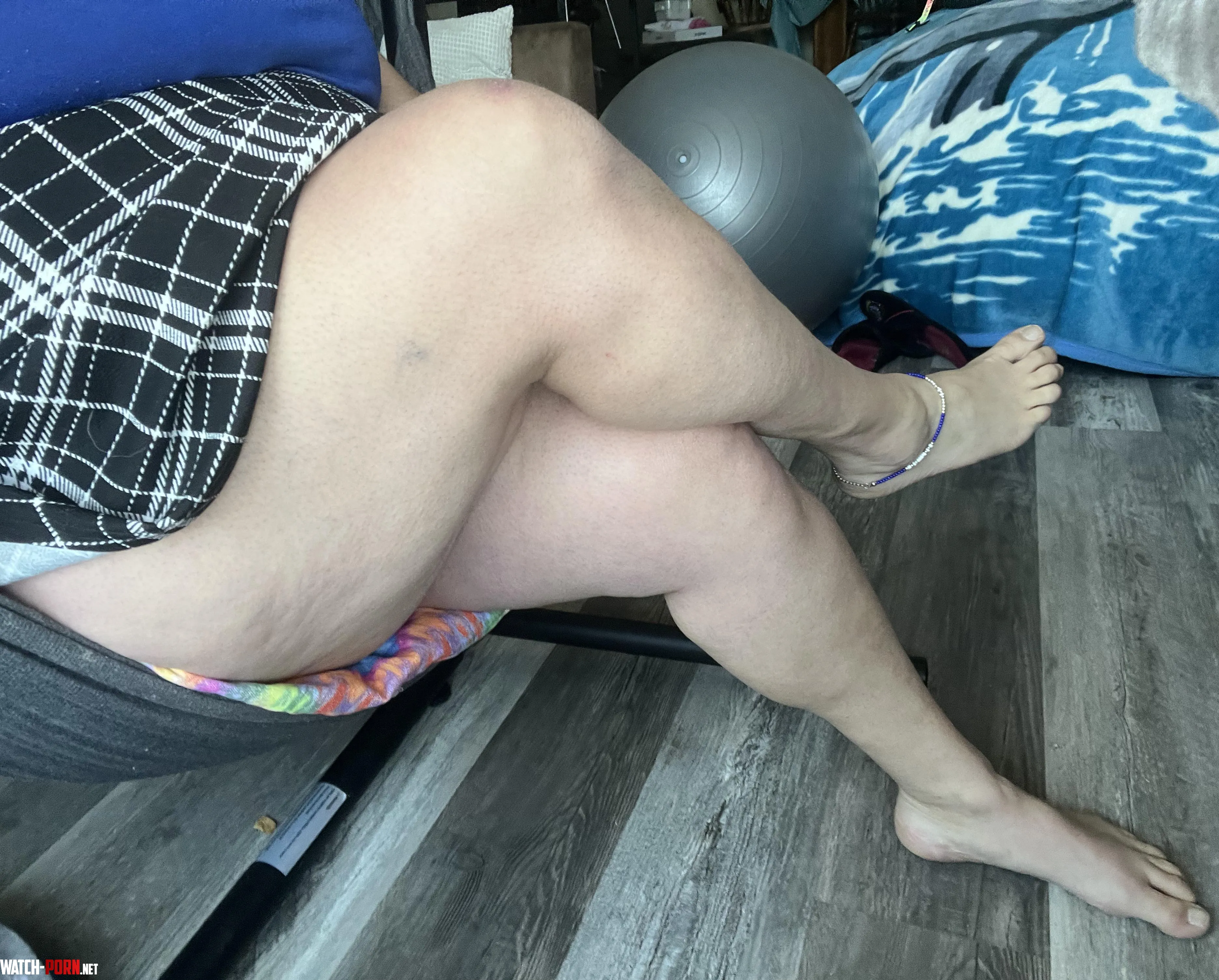 Im always posting my giant natural titties but Im hoping yall love legs too by Aggressive-Draw2354