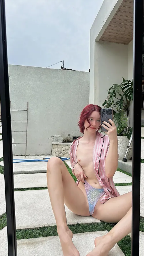Thumbnail Naked Selfies Unleashed: VelveteDersire's Indulgent Moments
