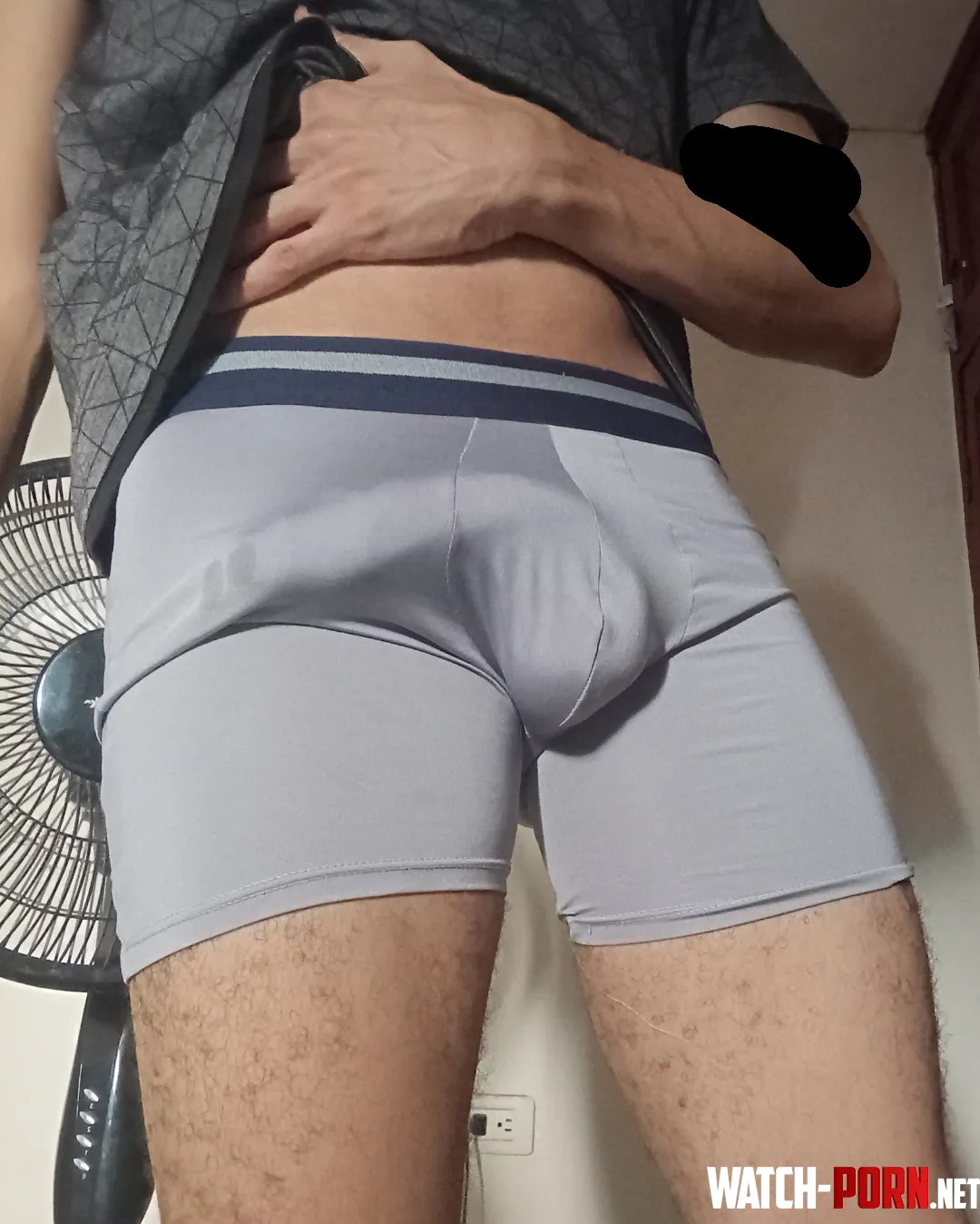 26 bi barely staying in by Mundane_Reference_80