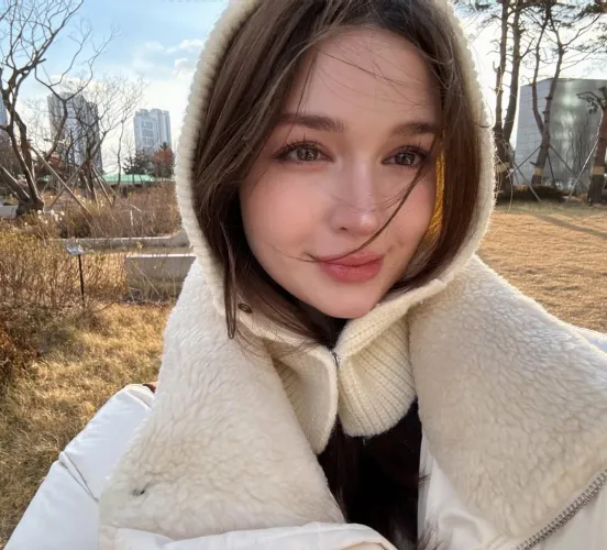 Thumbnail Anastasia Jung: A Vision of Beauty | sagar9175’s Capture