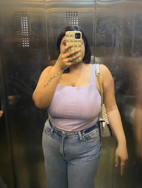 Thumbnail Those Are Big by butcherbilly98 in 2Busty2Hide