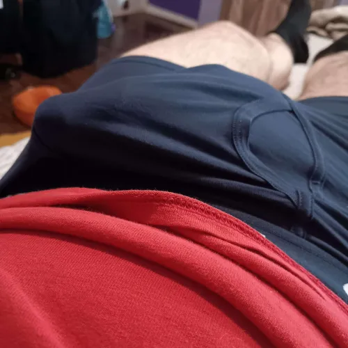 Thumbnail Bored Bi with a Gym Bulge at 21 | LateEkans