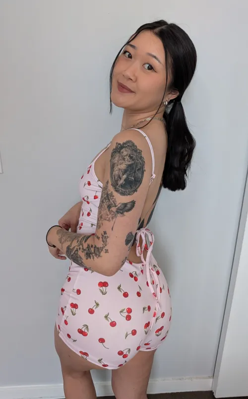 Thumbnail goddessflili Flaunts Her Impressive Asset: A Glorious Ass