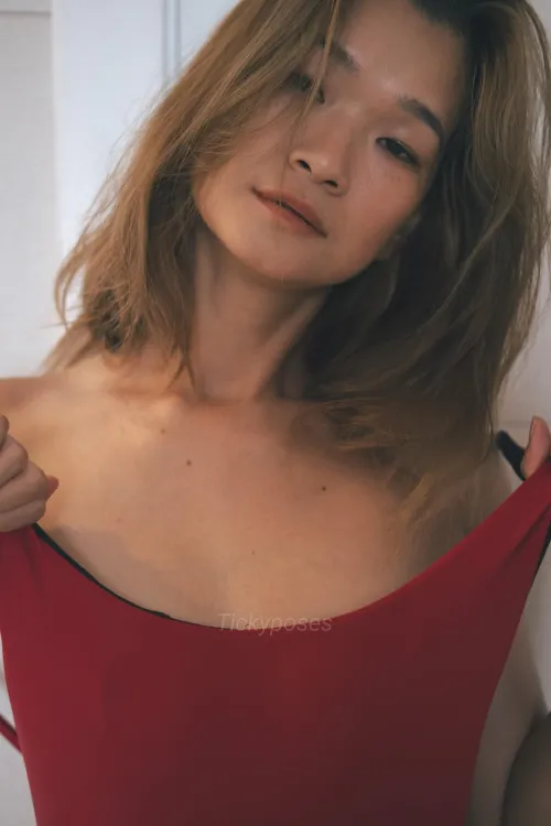Thumbnail Rock the Red Look - Enhance Your Style with Tickyposes