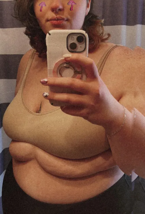 Thumbnail Big B*tch Unleashed in SSBBW Realm - Exploring with Weyytsac