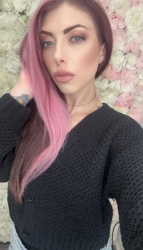 Thumbnail Tattooedhottie55's Takes on Beautiful Women Treatment in GirlswithNeonHair