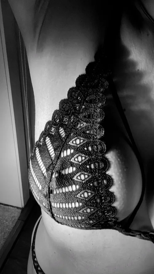 Thumbnail Dangerous Curves in Delicate Lace | Dannybondxo