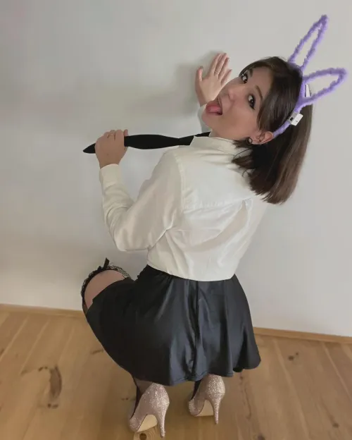 Thumbnail Bunny Girl Wishes You a Wonderful Day by LondonCatt in BunnyGirls