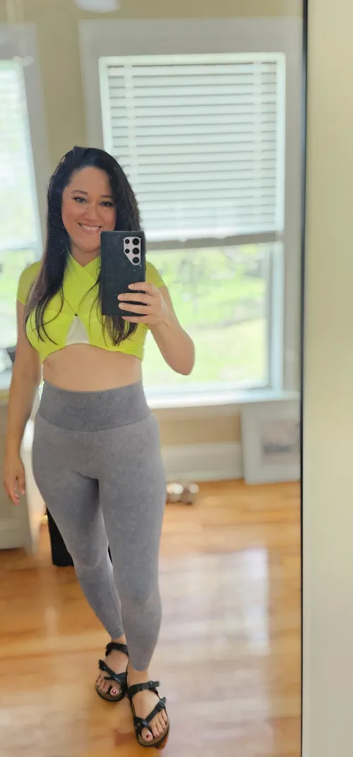 Thumbnail Miss_violette_: Cute 47yo Seduction in Milfie Attire
