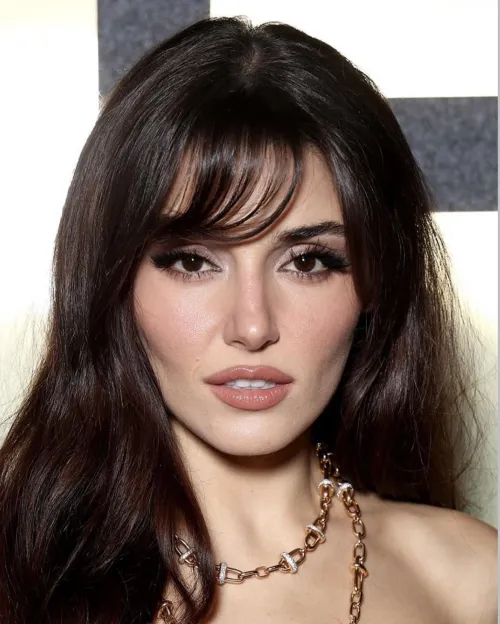 Thumbnail Mesmerizing Beauty of Hande Erel in PrettyGirls