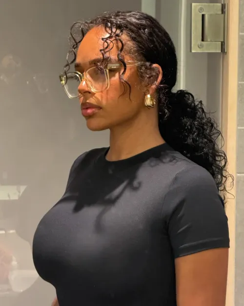 Thumbnail Alluring in Black Top: figurephilosopher's Intrigue