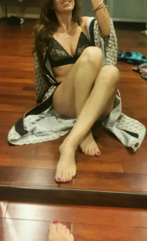 Thumbnail Exploring LatinaMilfs with Mariemystery: Unveiling Desires