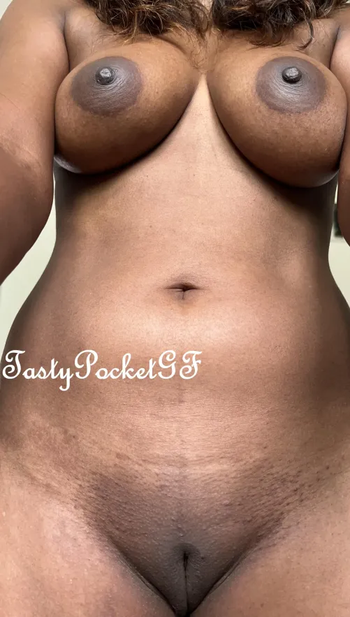 Thumbnail Indulge in Beauty and Curves | TastyPocket_GF