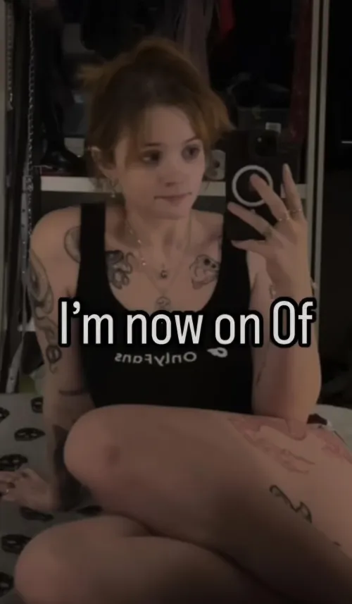 Thumbnail Unique Journey: Archaeologist turned Model | naked_account_porn