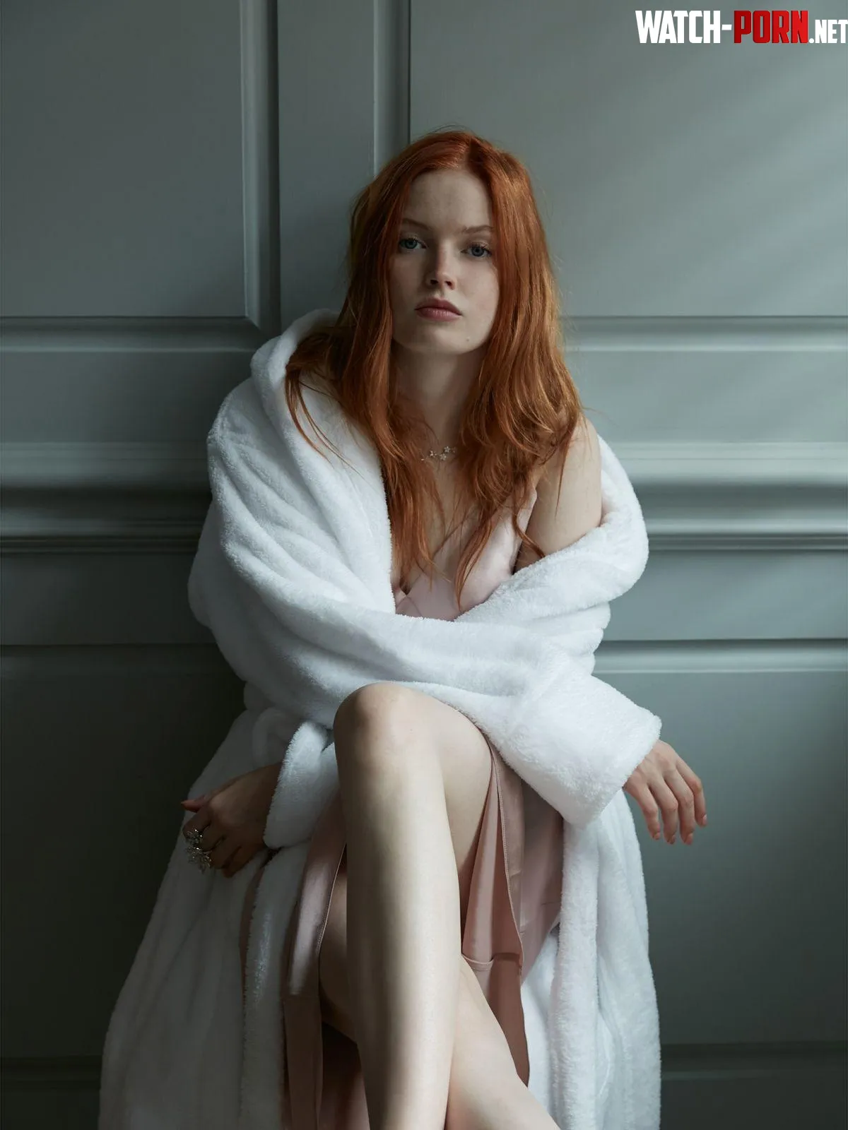 Ellie Bamber by bahromvk