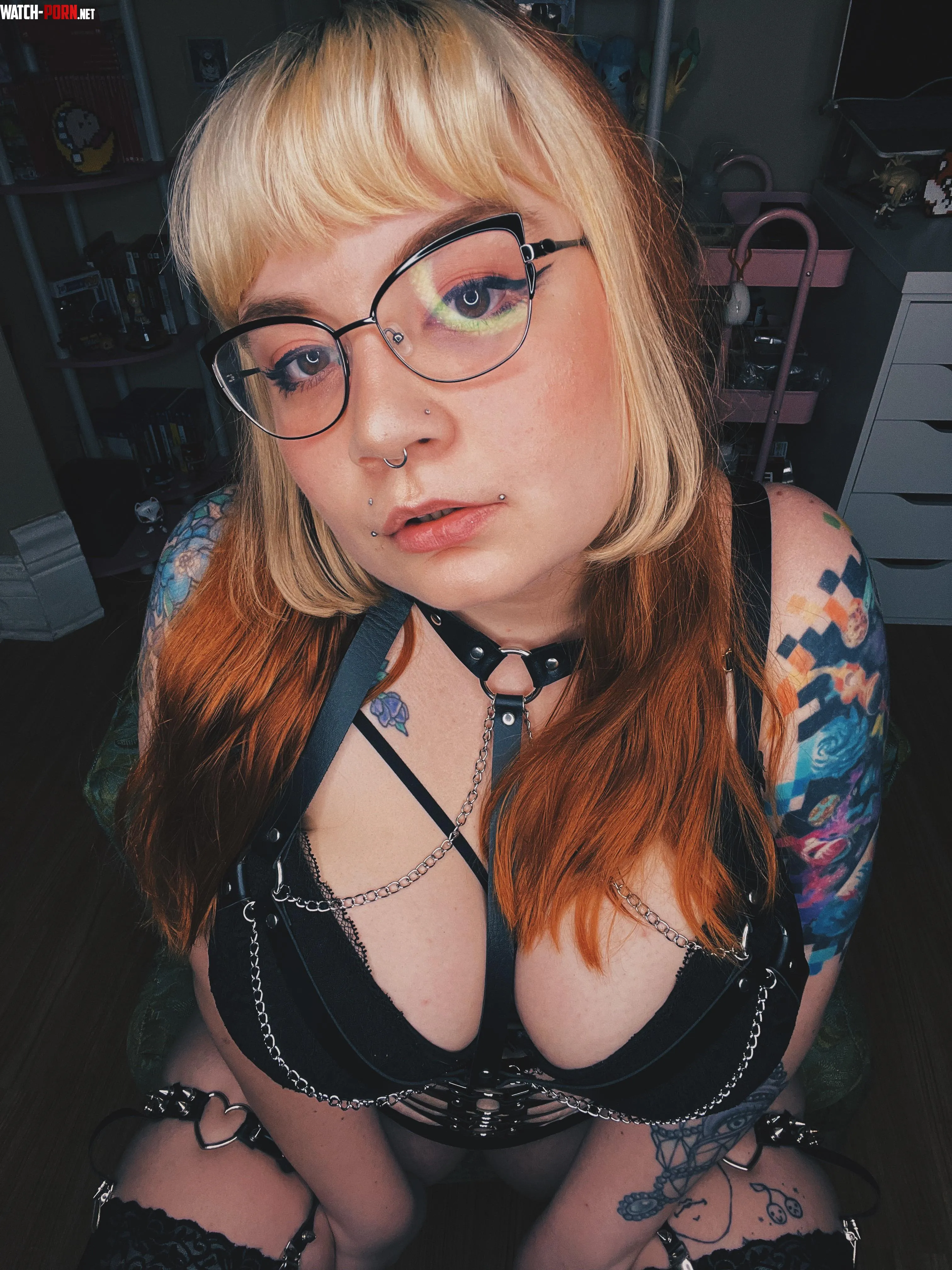 I love being wrapped up in chains Cum join me by crybabymeowx