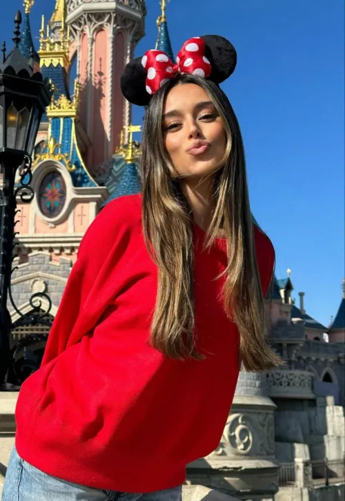 Thumbnail Marta Diaz: Diving into the Enchanting World of PrettyGirls by James007BondUK