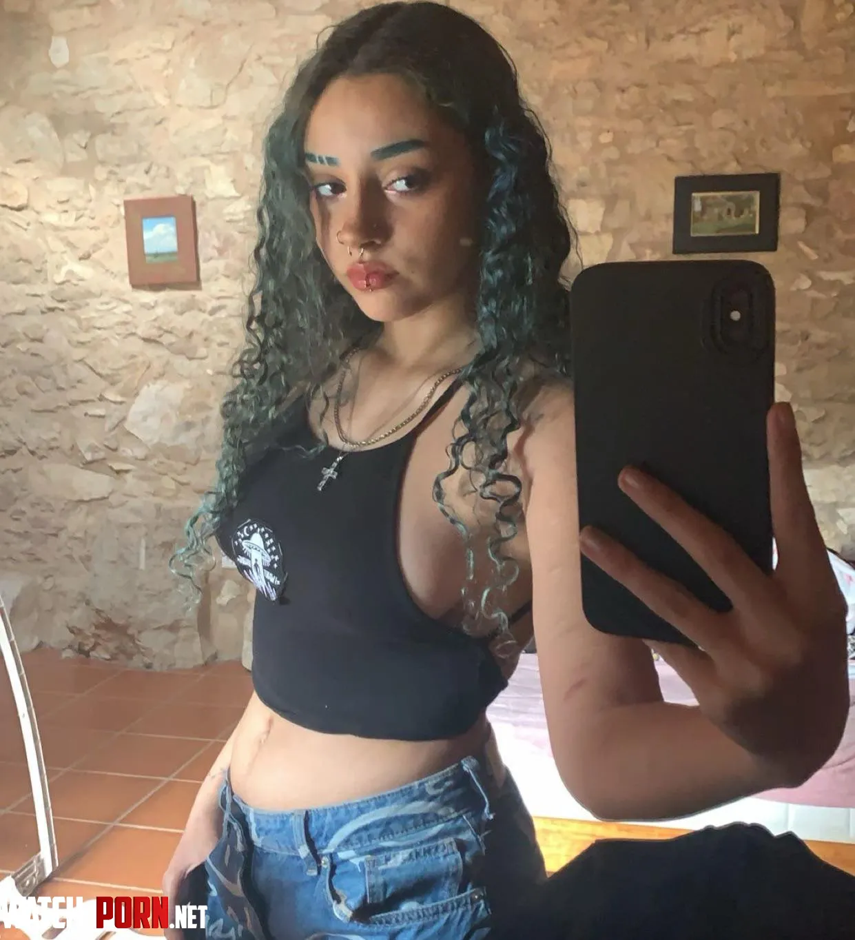 I love how this top shows off my side boob by AmsterdamSavage