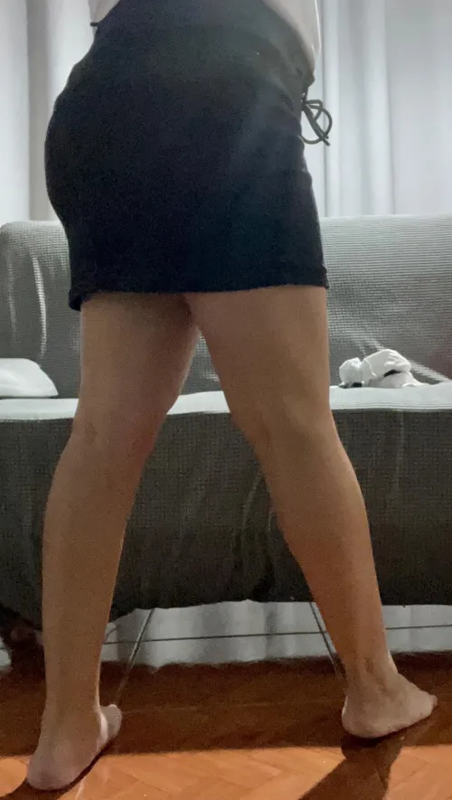 Thumbnail Barefoot Beauty & Mini Skirts: CatalinaBustamante's Allure