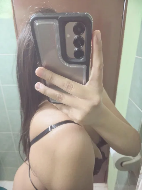 Thumbnail Do You Like Black Lingerie? By Prize-Cap-9532 | ArabPorn
