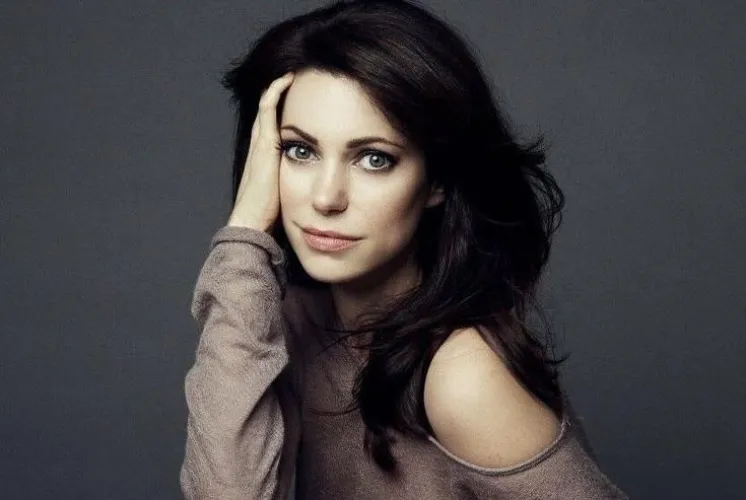 Thumbnail Courtney Henggeler Profile - PrettyGirls by Fit_Employment_7645