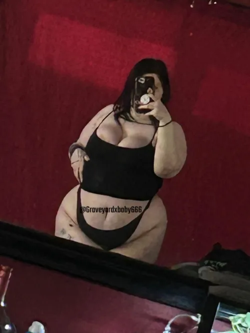 Thumbnail Comment Your Age if You'd F*ck a Chubby Goth Girl by Graveyardxbaby666 in BBW_Chubby