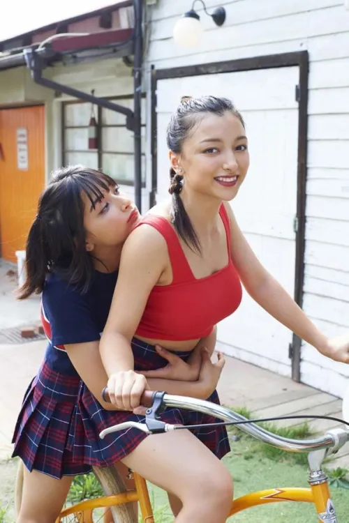 Thumbnail Marina Momose and Erika: A Stunning Duo | Gravure Category