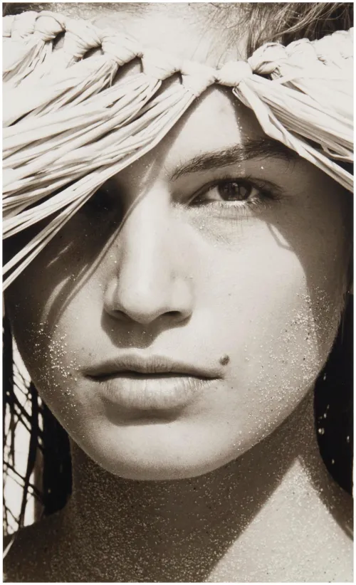 Thumbnail Iconic Shot: Cindy Crawford by Herb Ritts | Conscious-Dingo4463