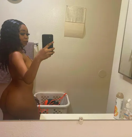 Thumbnail Unleash Desire: Big Butt MILF Whore Master's Temptation by cherrycherriesontop