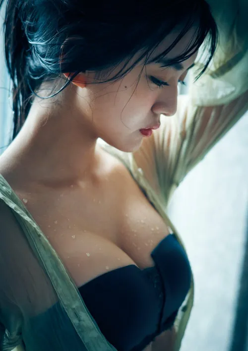 Thumbnail Quirky_Fun440's Gravure Icon: Runa Toyoda's Allure
