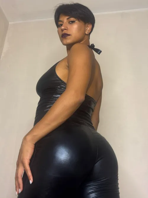 Thumbnail Fun-Airport-8589 Unveils New Leather Catsuit Sensation in LadiesInLeather