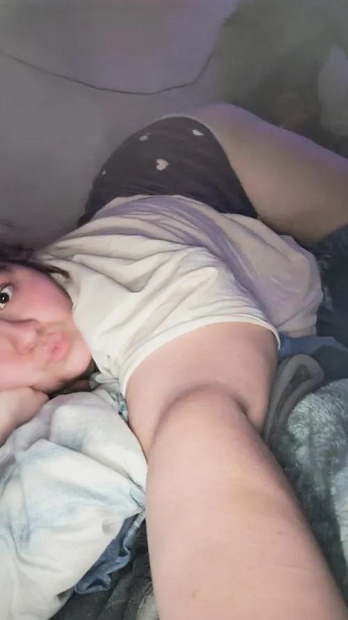 Thumbnail Cheyannelove21's Playful Side: A Chubby Slut Ready for Fun