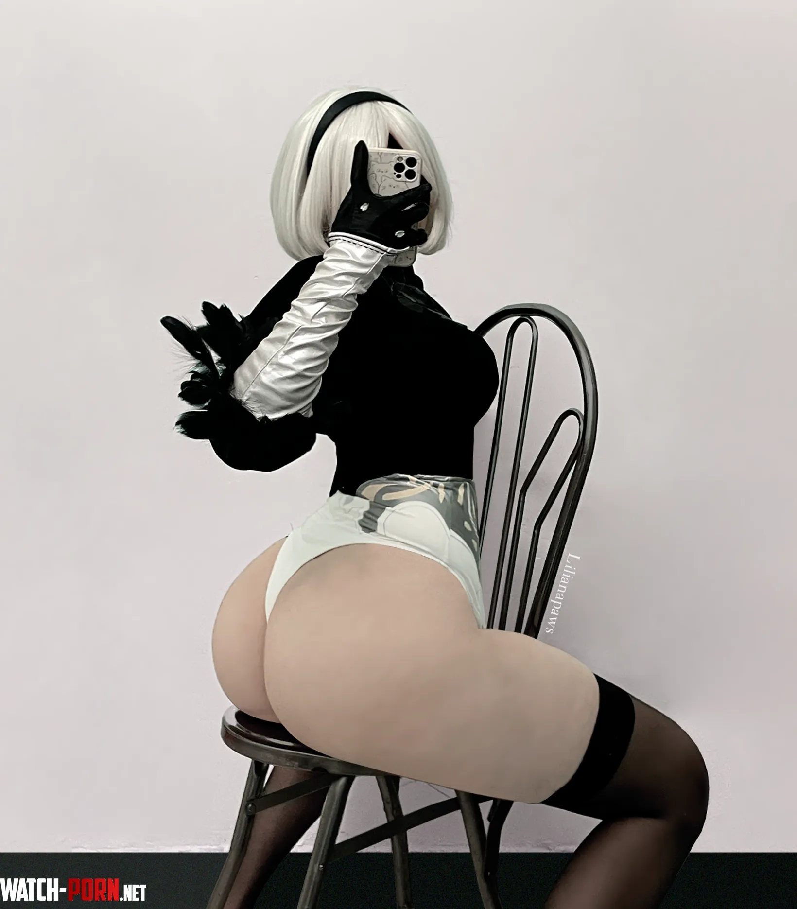2B by lilianapaws by lilianaakitty