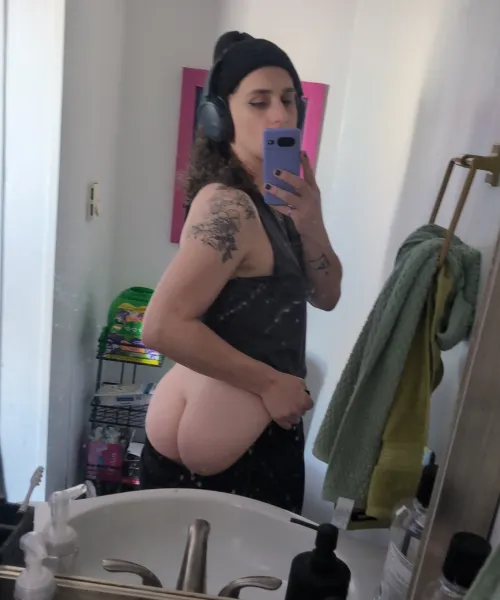 Thumbnail Josienby_'s Happy Hump Day Delight