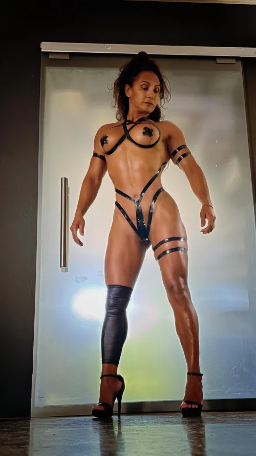 Thumbnail Dive into Lola_fit's World with Black Ribbons | Sensual fbb_NSFW