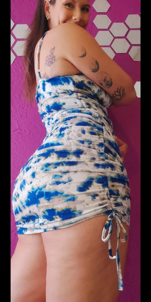 Thumbnail Mami Whootie: Lucky-Offer7043's Sensual Charm